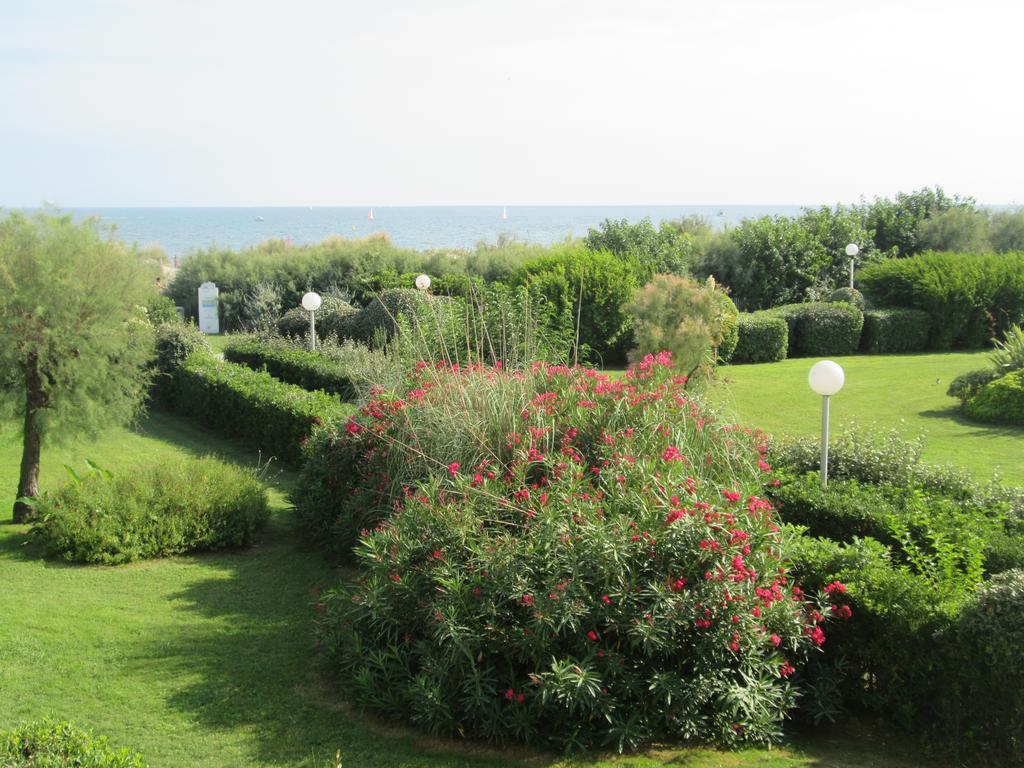 Vittoria Immobilier 12 -reglement Sur Place - Cheques Acceptes